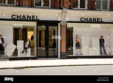 chanel boutique sloane street|oliver peoples sloane square.